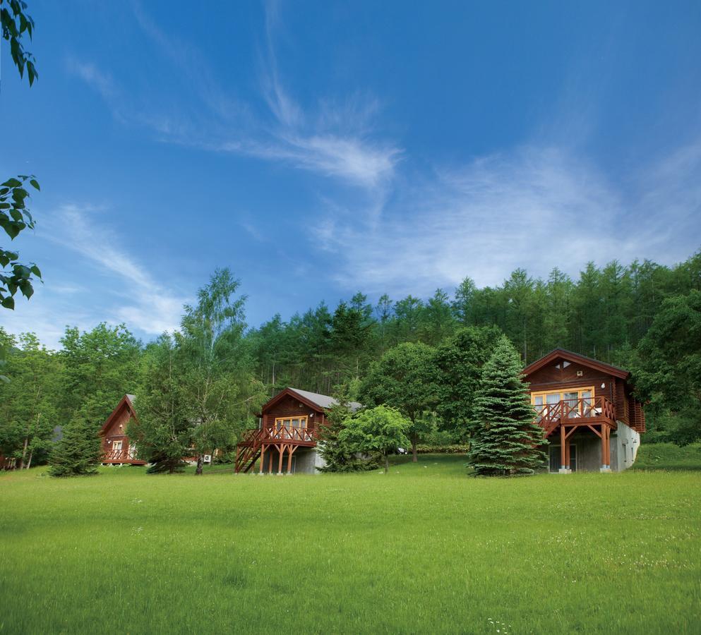 Log Hotel Larch Lake Kanayama Minamifurano Zimmer foto