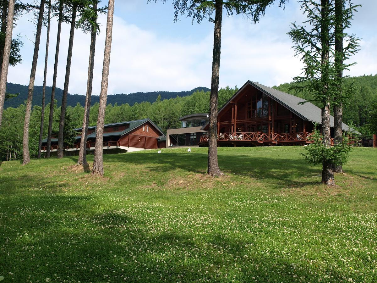 Log Hotel Larch Lake Kanayama Minamifurano Exterior foto